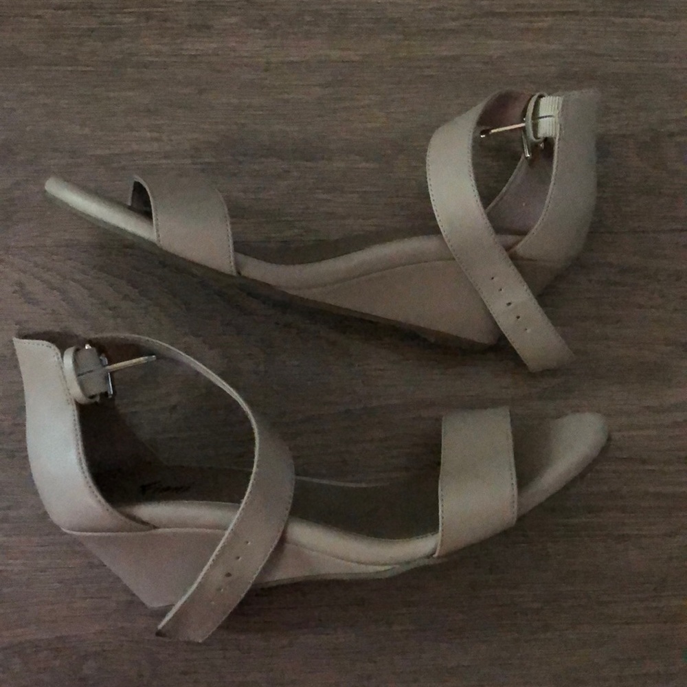 Wedges - Picture 4 of 4